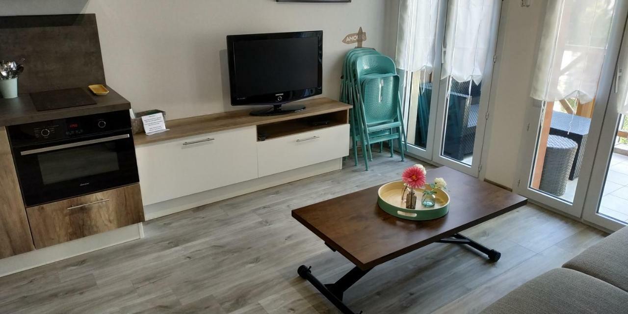 Au Coeur De Port Frejus - T2 30 M² - Tout A Pied Zewnętrze zdjęcie